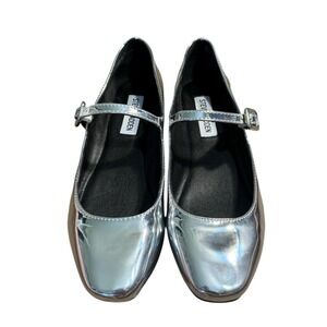 Steve Madden Shiny Metallic Silver Flats Mary Jane Buckle Shoes Women's Size 7